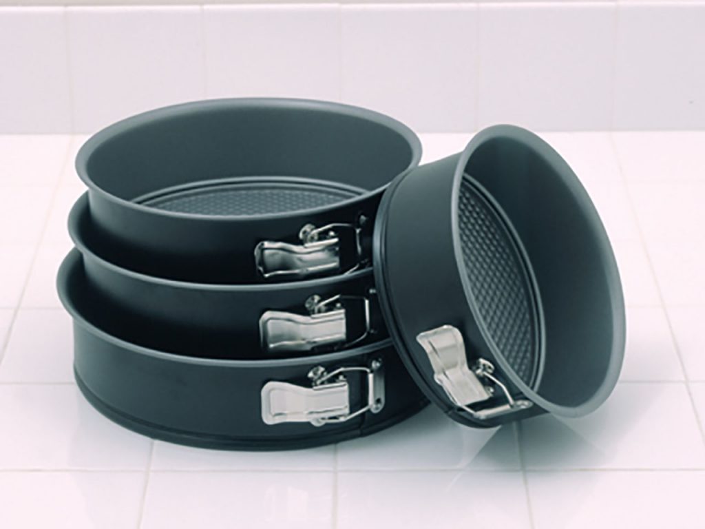 7″ N/S SPRINGFORM PAN Ventures Intl